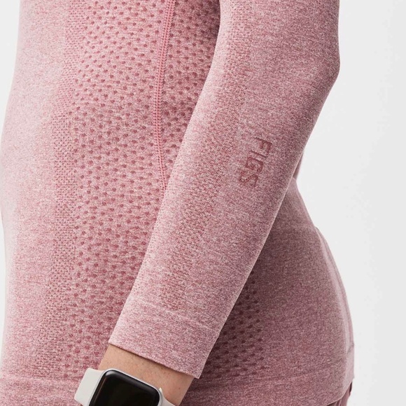 Women's Figs Salta Seamless Longsleeve Underscrub in Mauve - Picture 7 of 10